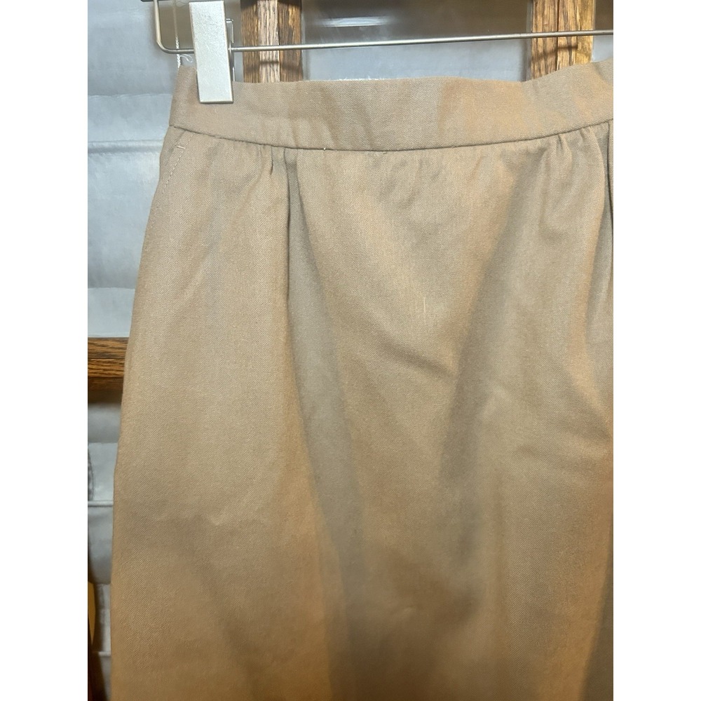 Burberry's Beige Tan Solid Lined Pleated Knee Length Skirt Size 6 Pure Wool - Picture 2 of 13